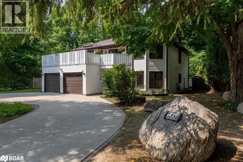 2030 Lilac Dr, Innisfil, ON, L9S1Y9 | Card Image