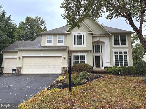 6818 Farrahs Cavalry Rd, CENTREVILLE, VA, 20121-2596 | Card Image