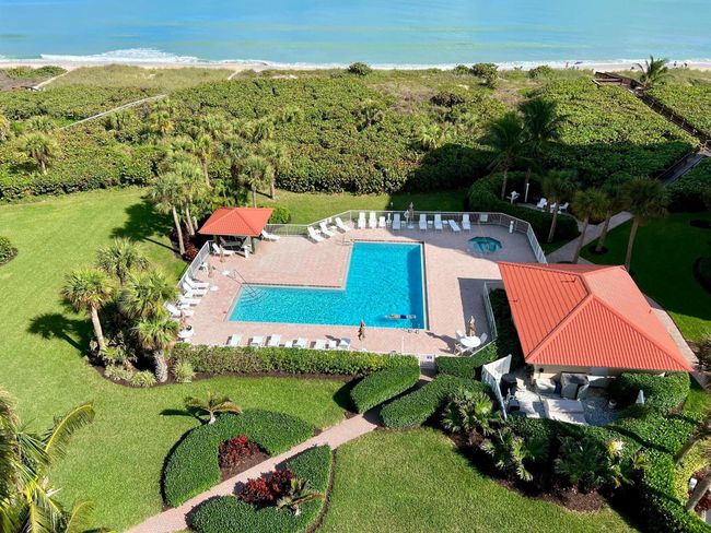 APT-404 - 3880 N Highway A1a, Condo with 2 bedrooms, 2 bathrooms and null parking in Hutchinson Island FL | Image 22