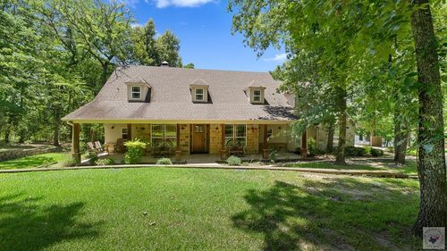 9152 Safari Blf, LaRue, TX, 75770-5037 | Card Image