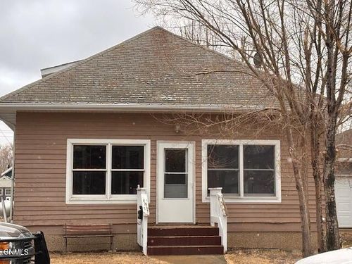 305 S Main St, Plentywood, MT, 59254-2047 | Card Image