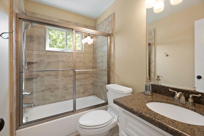 2101 Rocky Creek Ln, House other with 3 bedrooms, 3 bathrooms and 2 parking in Pearland TX | Image 20