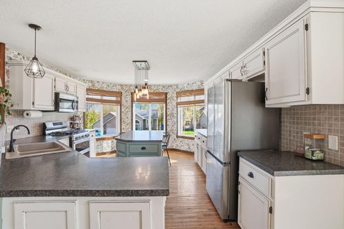 104 Mills Woods Trl, Buffalo, MN, 55313-2007 | Card Image