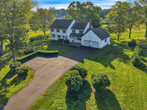 7 Sharon Ln, Old Saybrook, CT, 06475-2036 | Card Image