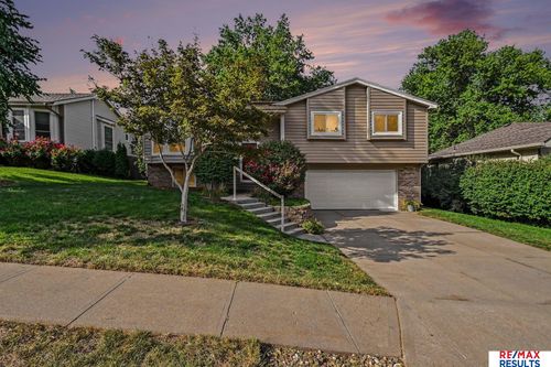 3418 Scott Dr, Bellevue, NE, 68123-2617 | Card Image