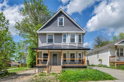 10905 Grandview Ave, Cleveland, OH, 44104-3528 | Card Image
