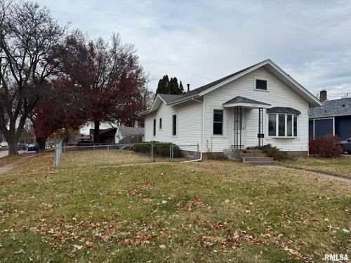 3122 W Locust St, Davenport, IA, 52804-3348 | Card Image