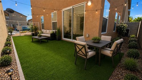 8904 Promised Land Ave, Las Vegas, NV, 89148-3867 | Card Image