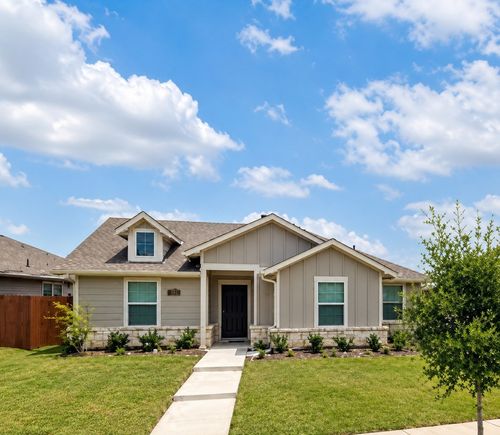 2826 Hudson Dr, Heartland, TX, 75126-3696 | Card Image