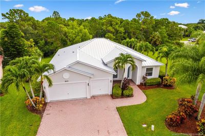 501 Nw Pine Sap Place, House other with 4 bedrooms, 3 bathrooms and 3 parking in Jensen Beach FL | Image 1