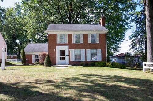 26 Viola Avenue, Hubbard, OH, 44425 | Card Image