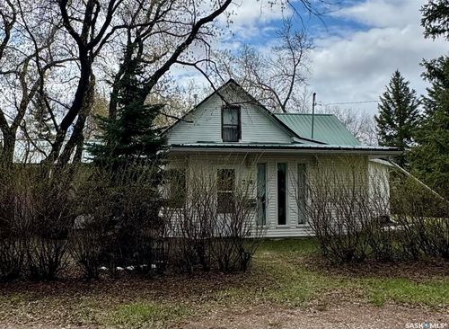214 2 St N, Waldheim, SK, S0K2H0 | Card Image