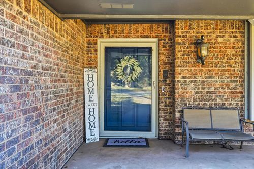 2206 Oak Forest Ct, Arlington, TX, 76012-4201 | Card Image