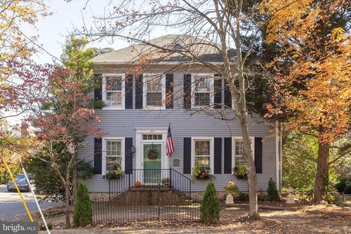 216 Fairmont Ave, WINCHESTER, VA, 22601-3902 | Card Image