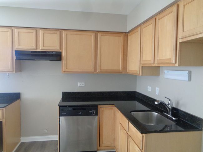 APT-1E - 9433 S 86 Th Ct, Condo with 2 bedrooms, 1 bathrooms and 1 parking in Hickory Hills IL | Image 5