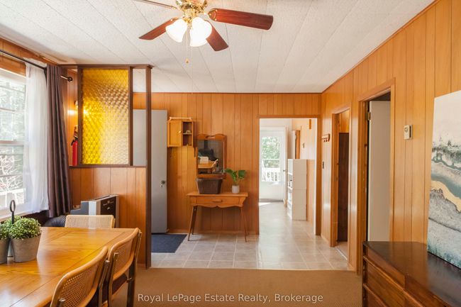 704 York Ave, House other with 3 bedrooms, 1 bathrooms and 6 parking in Sauble Beach ON | Image 22