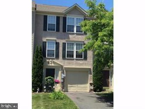 16 Dare Ln, POTTSTOWN, PA, 19465-6601 | Card Image