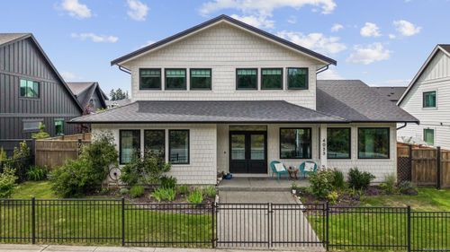 4033 Buckstone Rd, Courtenay, BC, V9N0B4 | Card Image