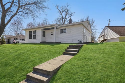 63 Wren Rd, Carpentersville, IL, 60110-1610 | Card Image