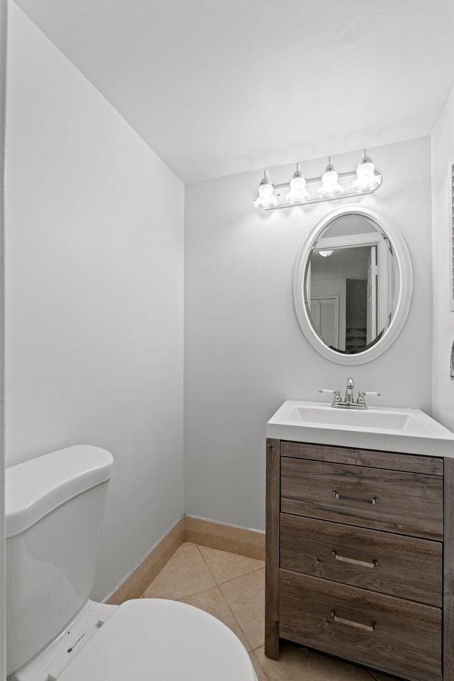 12627 Shady Pines Ct, Condo with 3 bedrooms, 3 bathrooms and null parking in Wellington FL | Image 7
