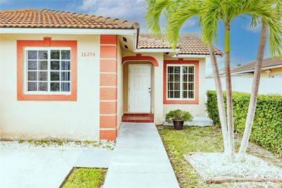 18274 Sw 143 Rd Place, House other with 4 bedrooms, 2 bathrooms and null parking in Miami FL | Image 3