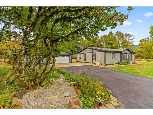 37495 Parsons Creek Rd, Springfield, OR, 97478-7725 | Card Image