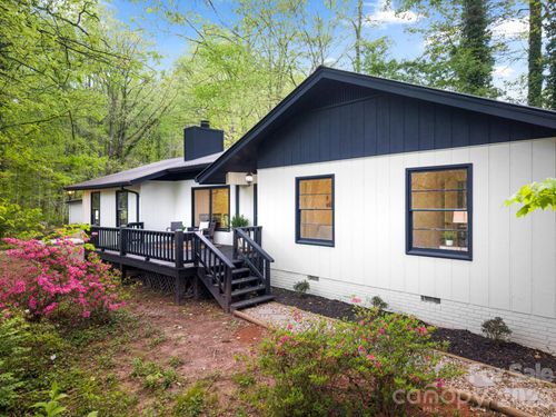 1 Virginia Ln, Cullowhee, NC, 28723-9509 | Card Image