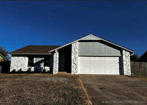 11207 S 1st St, Jenks, OK, 74037-3263 | Card Image