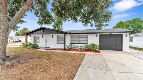 3325 Darlington Rd, HOLIDAY, FL, 34691-3142 | Card Image
