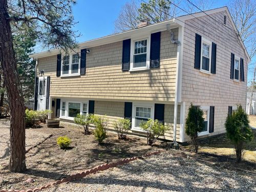 19 Maine Ave, West Yarmouth, MA, 02673-4716 | Card Image