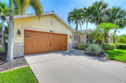 11771 Pine Timber Ln, FORT MYERS, FL, 33913-8631 | Card Image