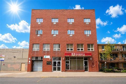 3c-15 Bay 29th St, Brooklyn, NY, 11214-4016 | Card Image