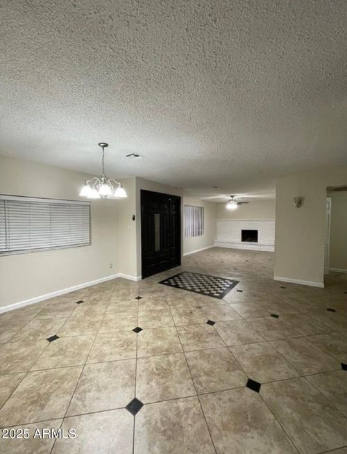 6629 W Coolidge St, Phoenix, AZ, 85033-1607 | Card Image