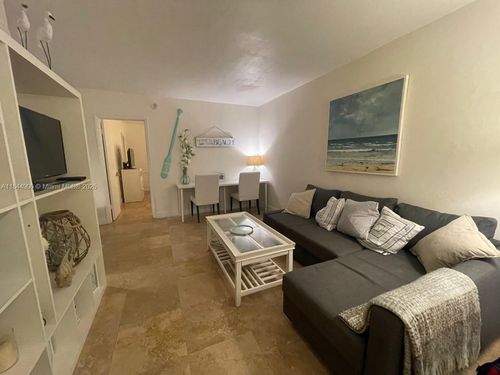 apt-27-100 Sunrise Dr, Key Biscayne, FL, 33149-2214 | Card Image