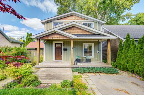 9 Grandview Dr, Saint Catharines, ON, L2M1A7 | Card Image