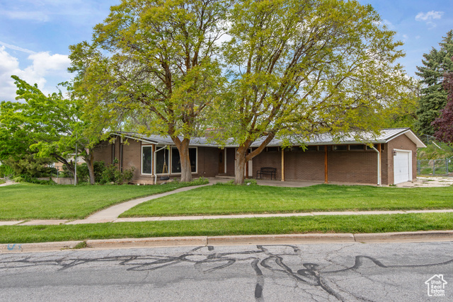 400 , Fruit Heights, UT 84037
