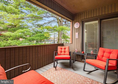 j-5025 S Convent Ln, PHILADELPHIA, PA, 19114-3139 | Card Image