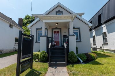 150 Nassau St, House other with 3 bedrooms, 2 bathrooms and 5 parking in Oshawa ON | Image 2