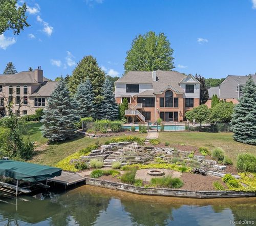 1257 Lake Shore Blvd, Lake Orion, MI, 48362-3909 | Card Image
