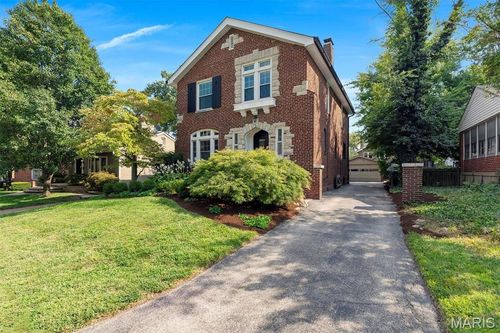 7232 Clayton Rd, Richmond Heights, MO, 63117-1507 | Card Image
