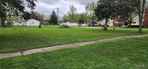 621 Broadway Ave, Windsor, IL, 61957-1403 | Card Image