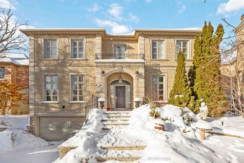 lower-42 Cotswold Cres, North York, ON, M2P1N2 | Card Image