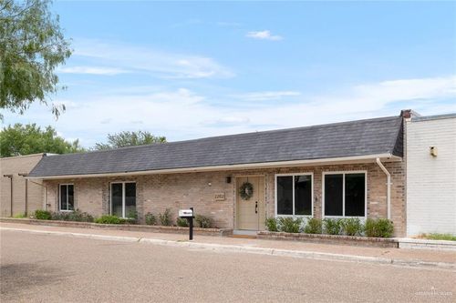 2202 Robyn Ln, Mission, TX, 78572-3003 | Card Image