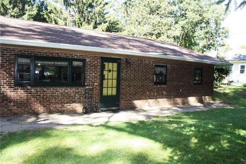 581 Saugatucket Rd, South Kingstown, RI, 02879-1866 | Card Image
