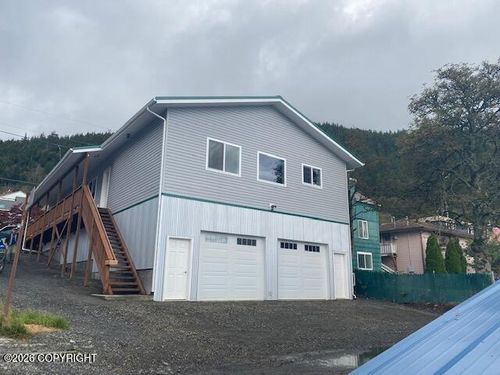 138 Adams St, Ketchikan, AK, 99901-5939 | Card Image