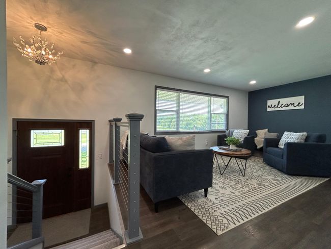 Upper level | Image 7
