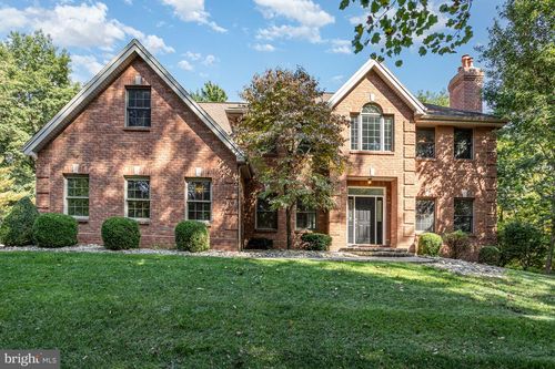 6 Glencarron Ct, Dillsburg, PA, 17019-8957 | Card Image