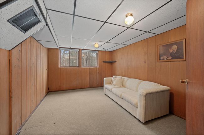 3rd bedroom lower level | Image 34