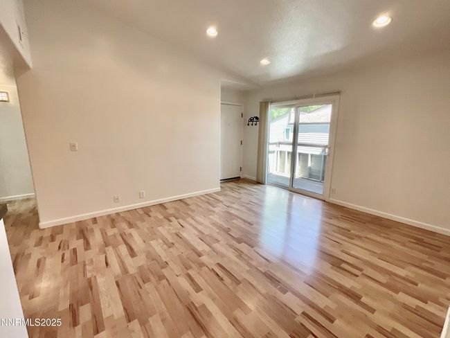 B114 - 530 E Patriot Blvd, Condo with 2 bedrooms, 2 bathrooms and 1 parking in Reno NV | Image 5