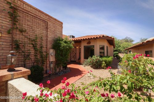 210 E Crooked Stick Dr, Tucson, AZ, 85737-7683 | Card Image
